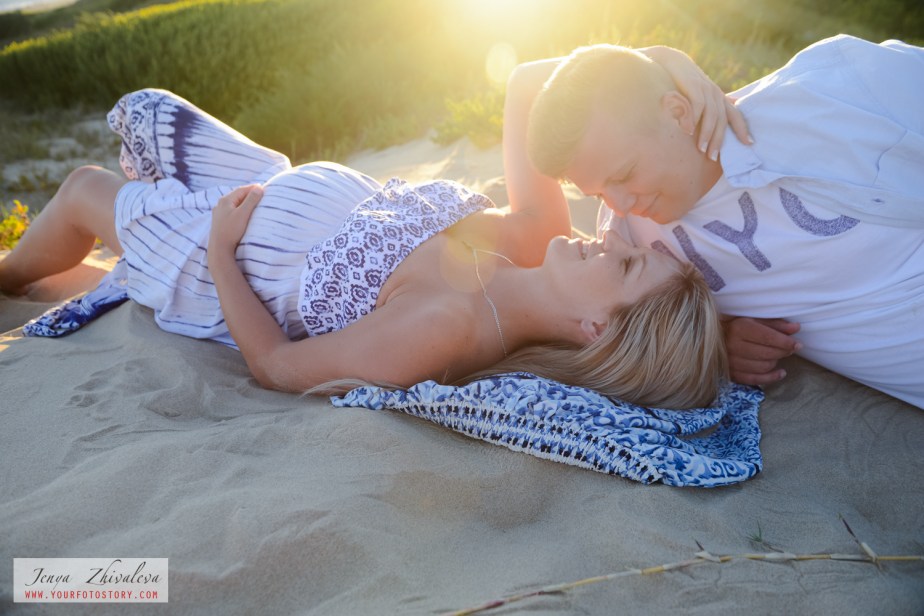 MATERNITY: ANNIE AND&nbsp;PIETER